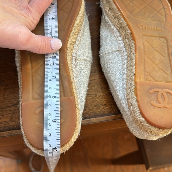 Chanel shimmery espadrilles - Picture 8 of 10